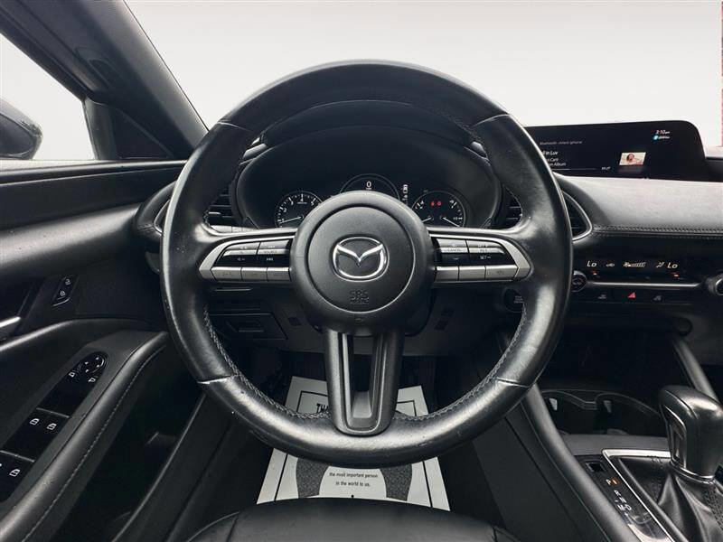 Used 2021 MAZDA MAZDA3 s image 13