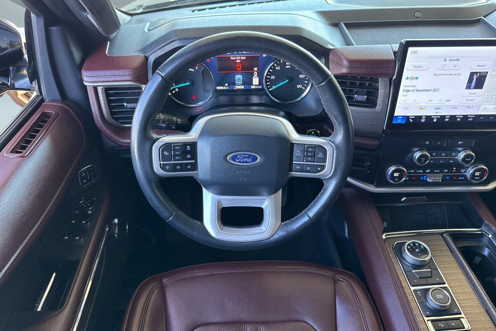 Used 2024 Ford Expedition Limited image 30