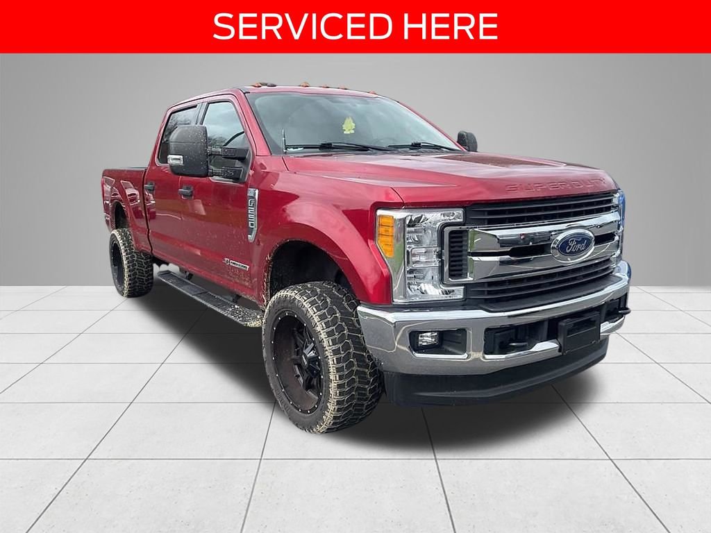 Used 2017 Ford F250 XLT w/ XLT Value Package image 3
