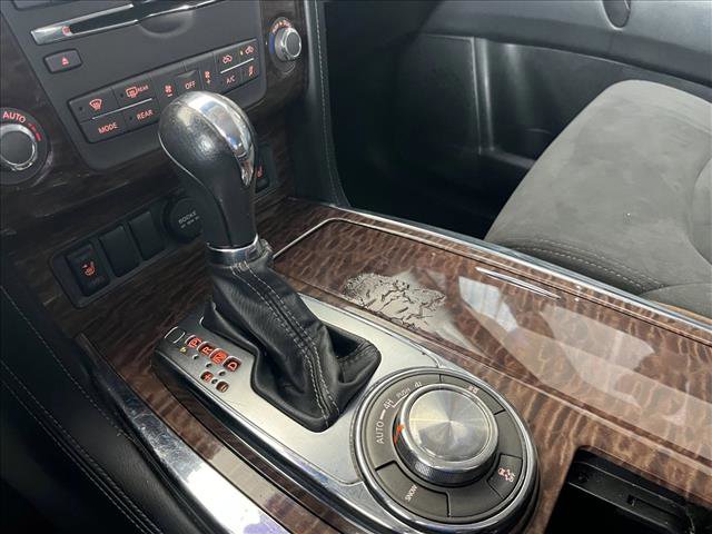 Used 2017 Nissan Armada SV AWD/4WD image 18