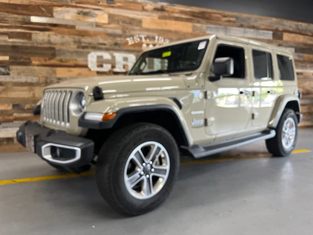 Used 2022 Jeep Wrangler Unlimited Sahara w/ LED Lighting Group AWD/4WD image 12