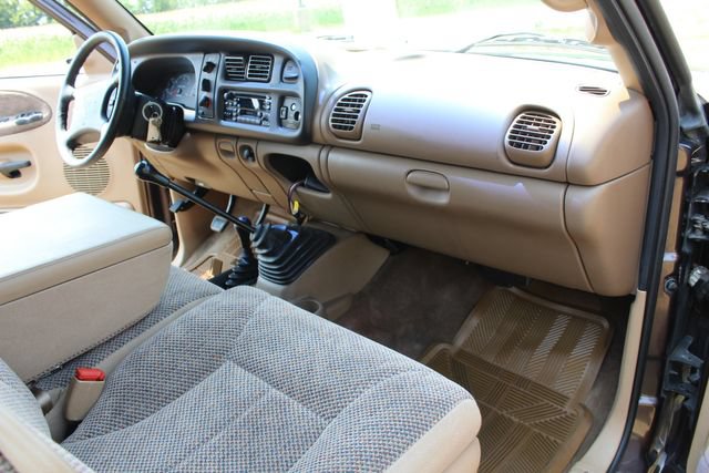 Used 1998 Dodge Ram 2500 Truck 4x4 Quad Cab image 15