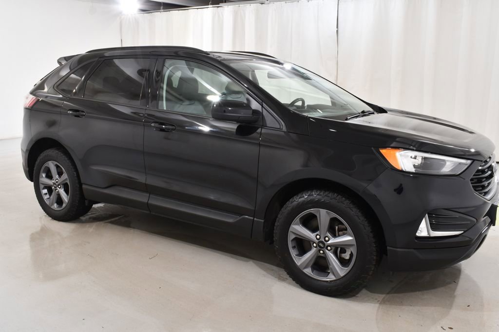 Used 2023 Ford Edge SEL w/ Sport Appearance Package image 5