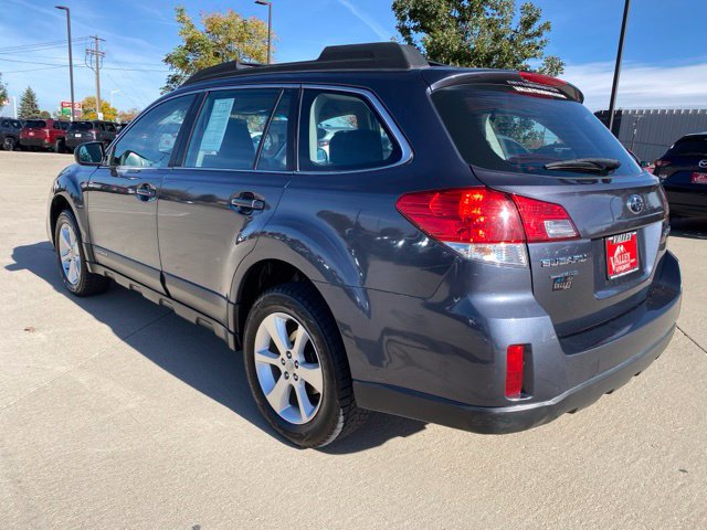 Used 2014 Subaru Outback 2.5i w/ Alloy Wheel Package AWD/4WD image 3