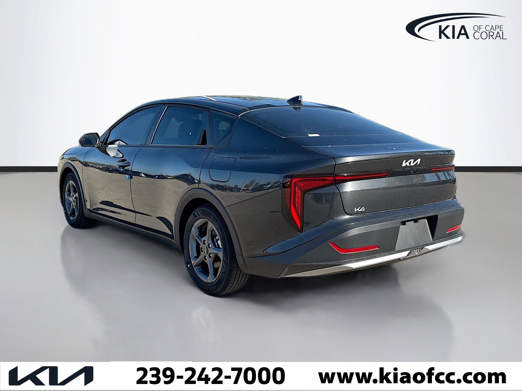 New 2025 Kia K4 LXS image 3