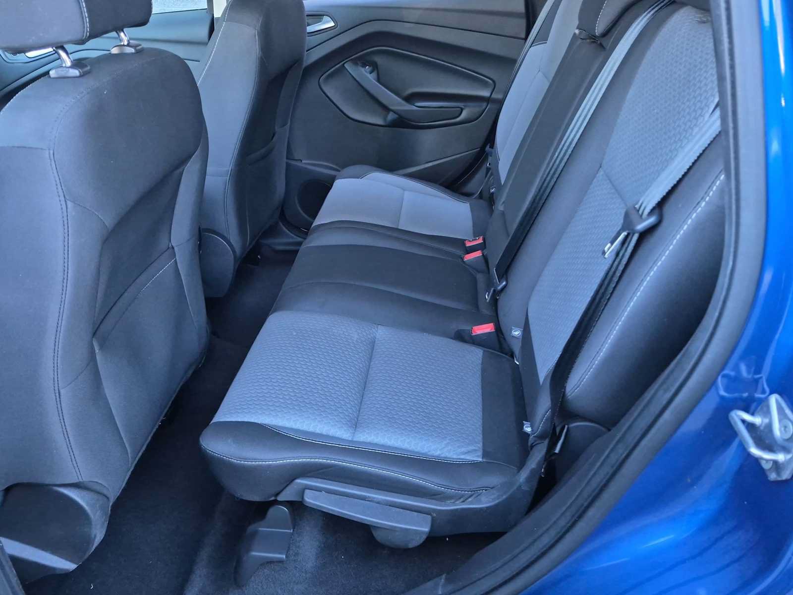 Used 2017 Ford Escape SE AWD/4WD image 19