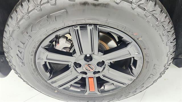 Used 2025 Nissan Rogue SV image 55