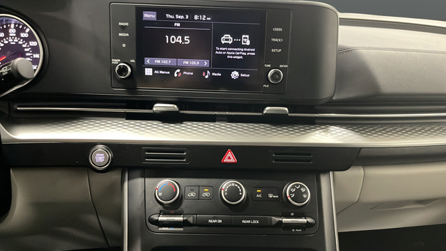 Used 2024 Kia Carnival LX FWD image 12