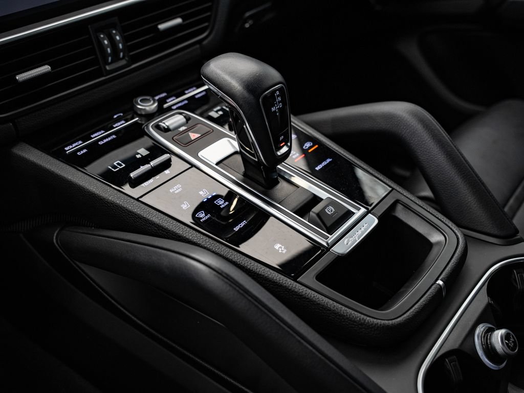 Certified 2020 Porsche Cayenne AWD/4WD image 36