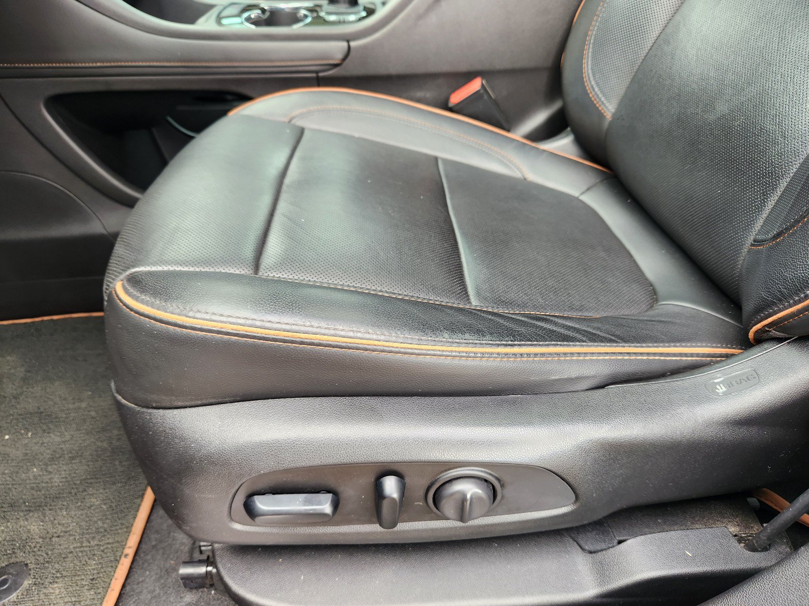 Used 2020 GMC Acadia AT4 AWD/4WD image 23