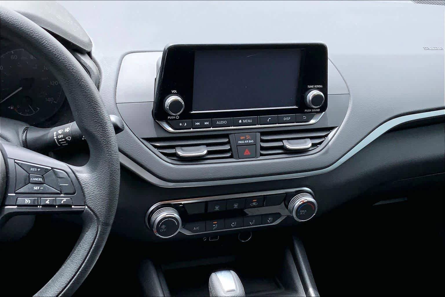 Used 2023 Nissan Altima 2.5 S FWD image 6