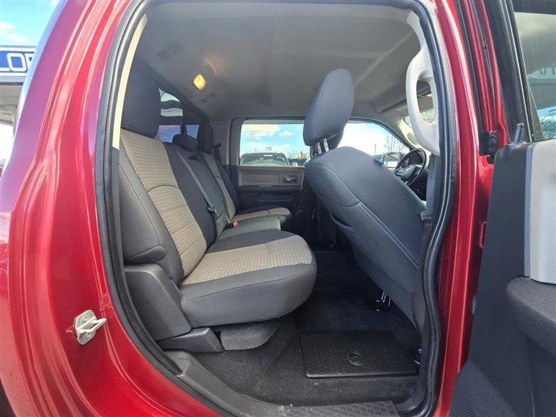 Used 2012 RAM 1500 Big Horn w/ Luxury Group image 28