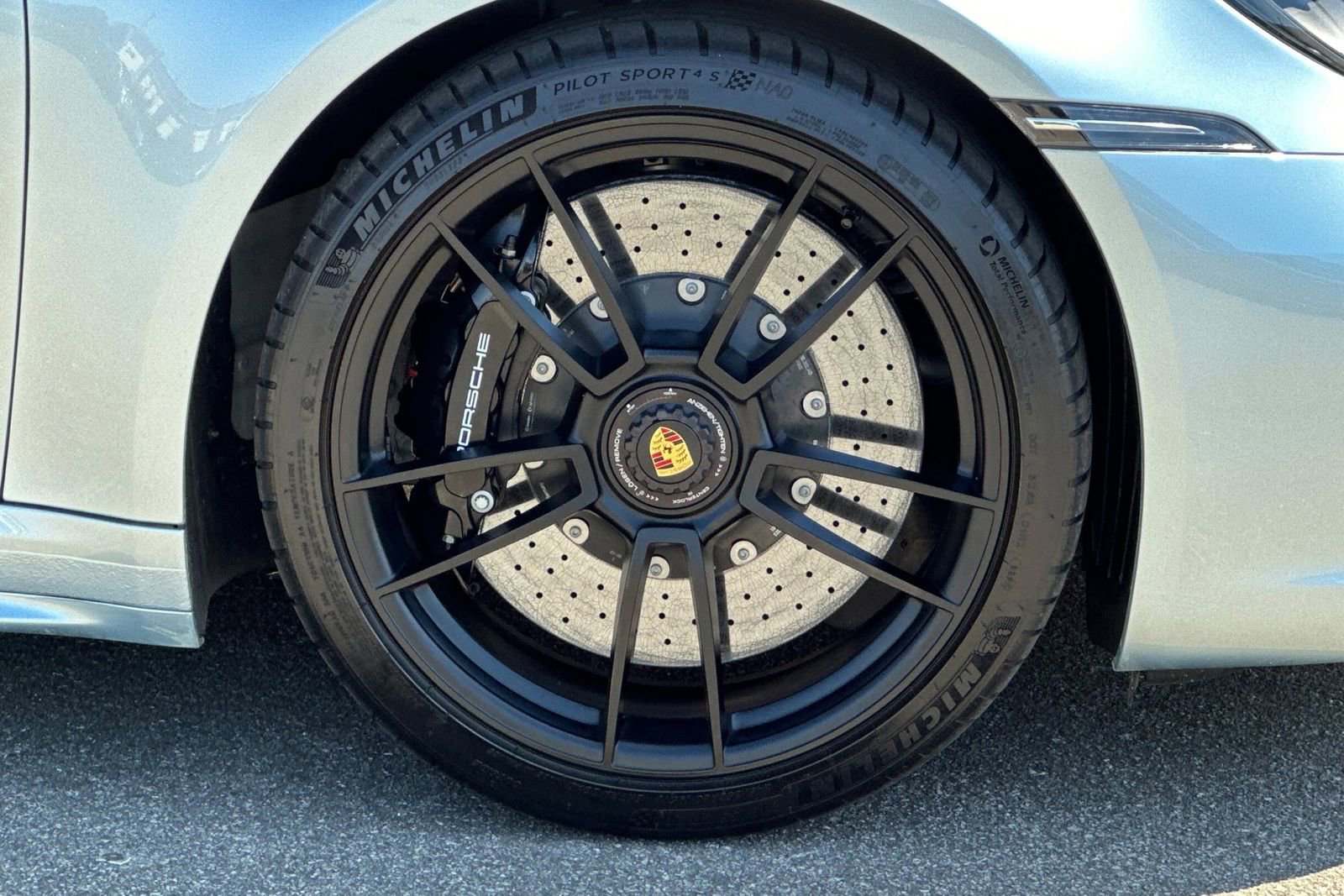 Used 2023 Porsche 911 Targa 4 GTS image 41