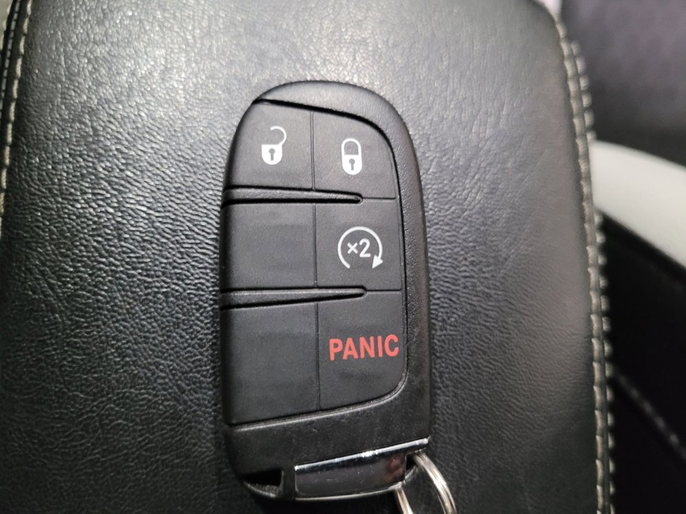 Used 2018 Jeep Compass Latitude w/ Popular Equipment Group AWD/4WD image 32