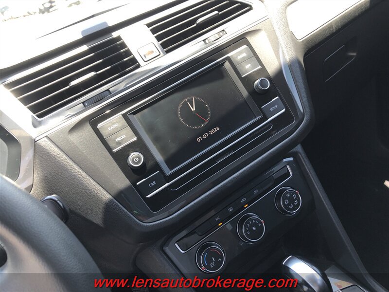 Used 2019 Volkswagen Tiguan S w/ 3rd Row Seat Package AWD/4WD image 14