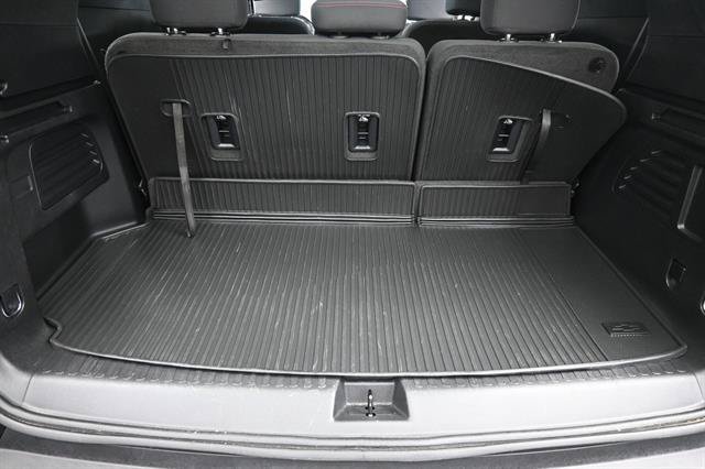 Used 2024 Chevrolet Traverse Z71 w/ Enhanced Driving Package AWD/4WD image 16