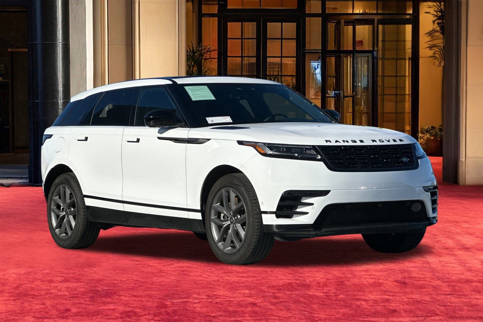 Used 2026 Land Rover Range Rover Velar Dynamic SE image 8