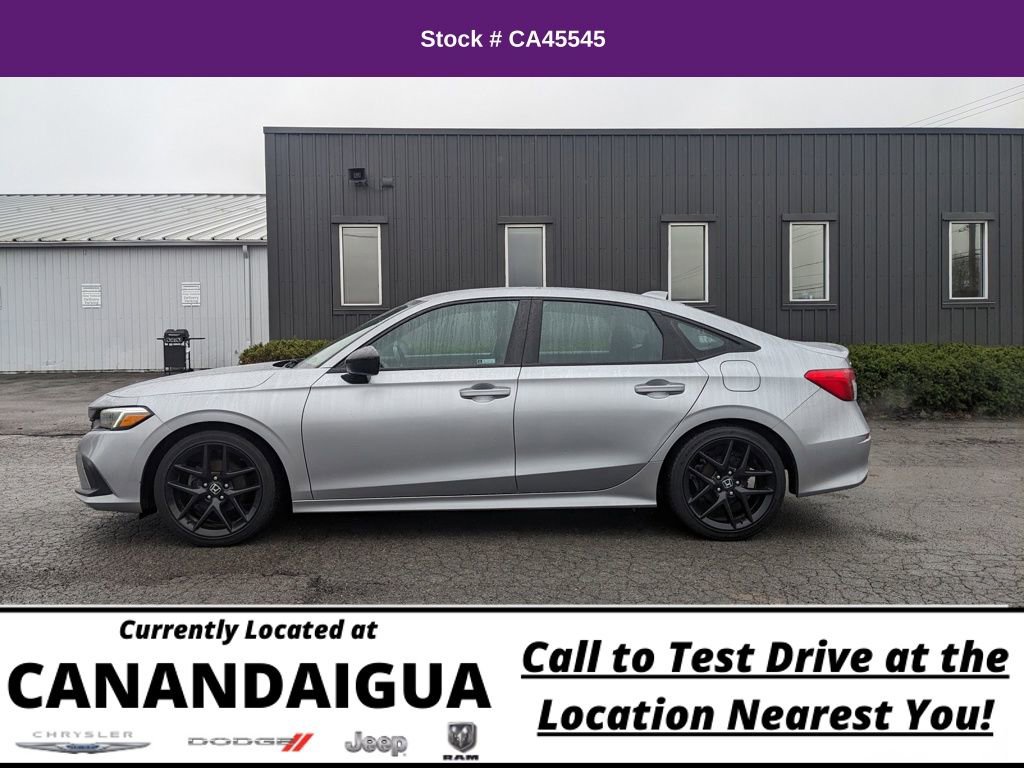 Used 2023 Honda Civic Sport image 4