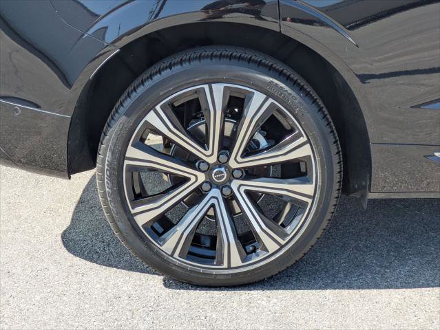 Used 2023 Volvo XC60 B5 Ultimate image 9