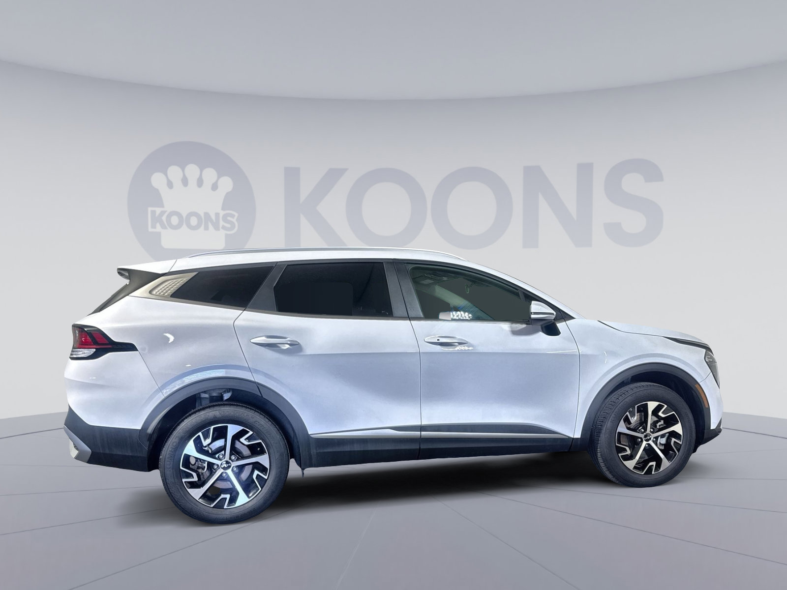 Used 2023 Kia Sportage EX AWD/4WD image 8