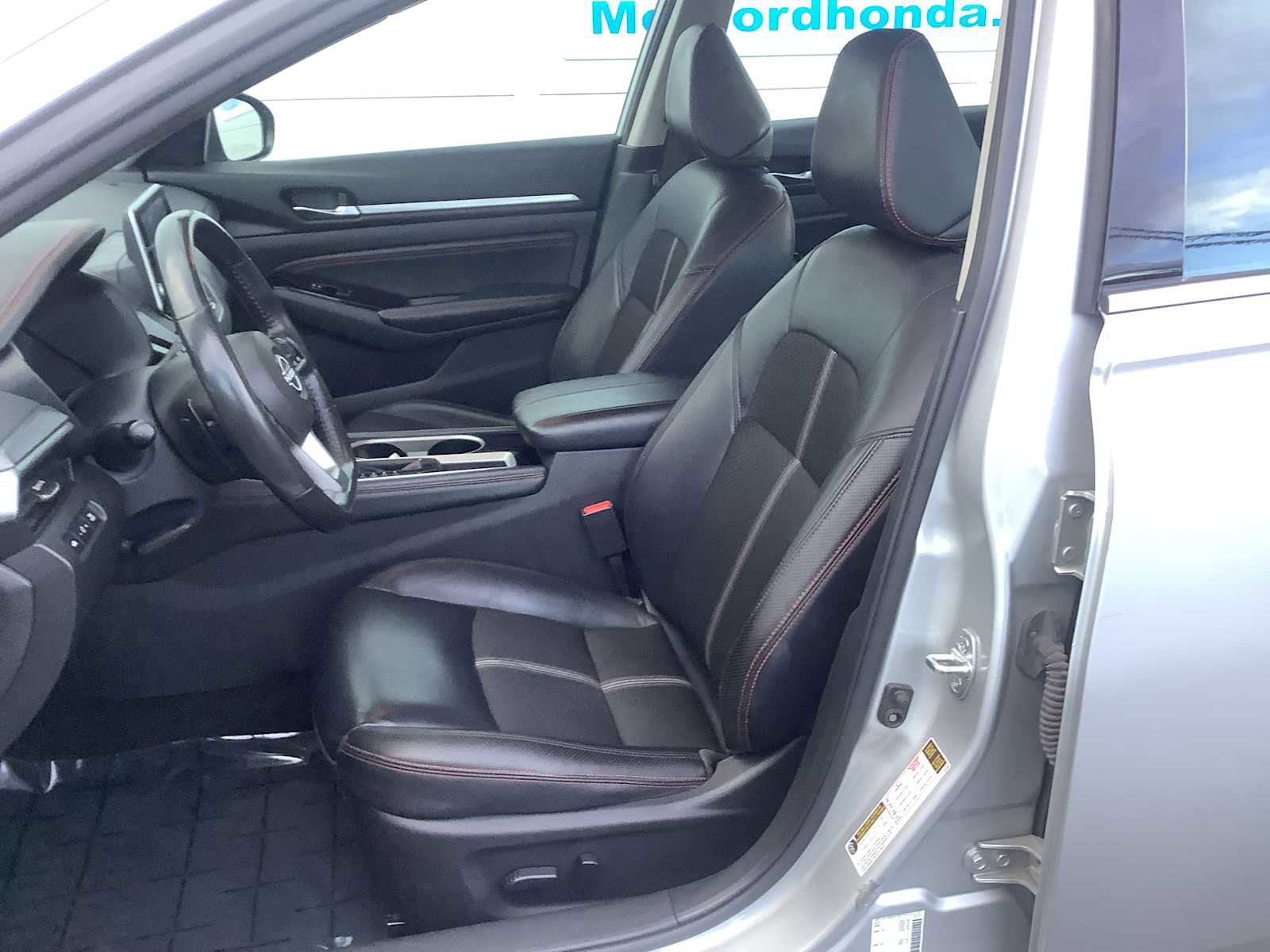 Used 2023 Nissan Altima 2.5 SR image 11