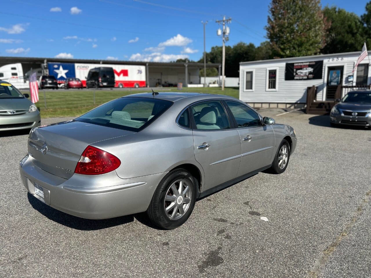 Used 2007 Buick LaCrosse CX image 5