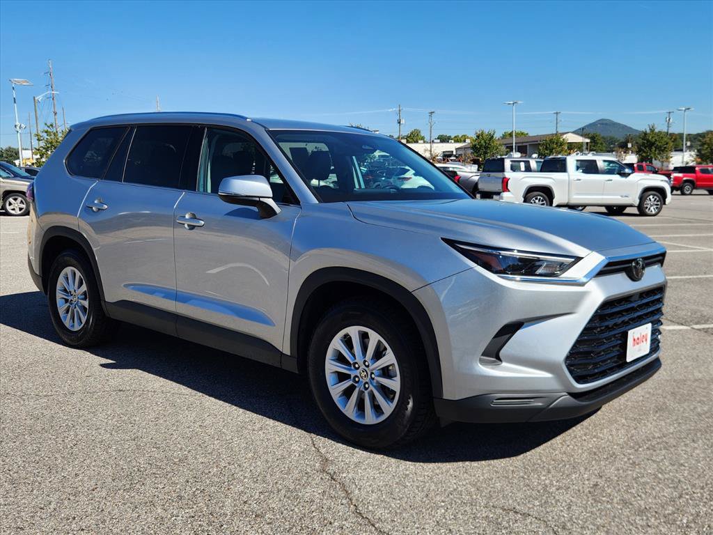 Certified 2025 Toyota Grand Highlander AWD image 2