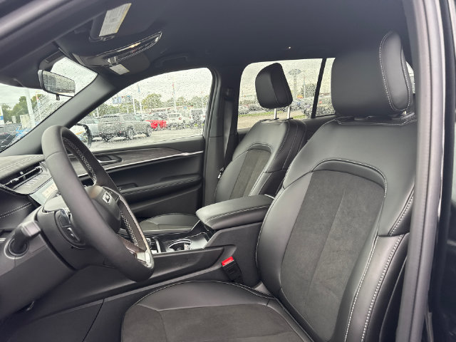 New 2027 Jeep Grand Cherokee Altitude AWD/4WD image 23