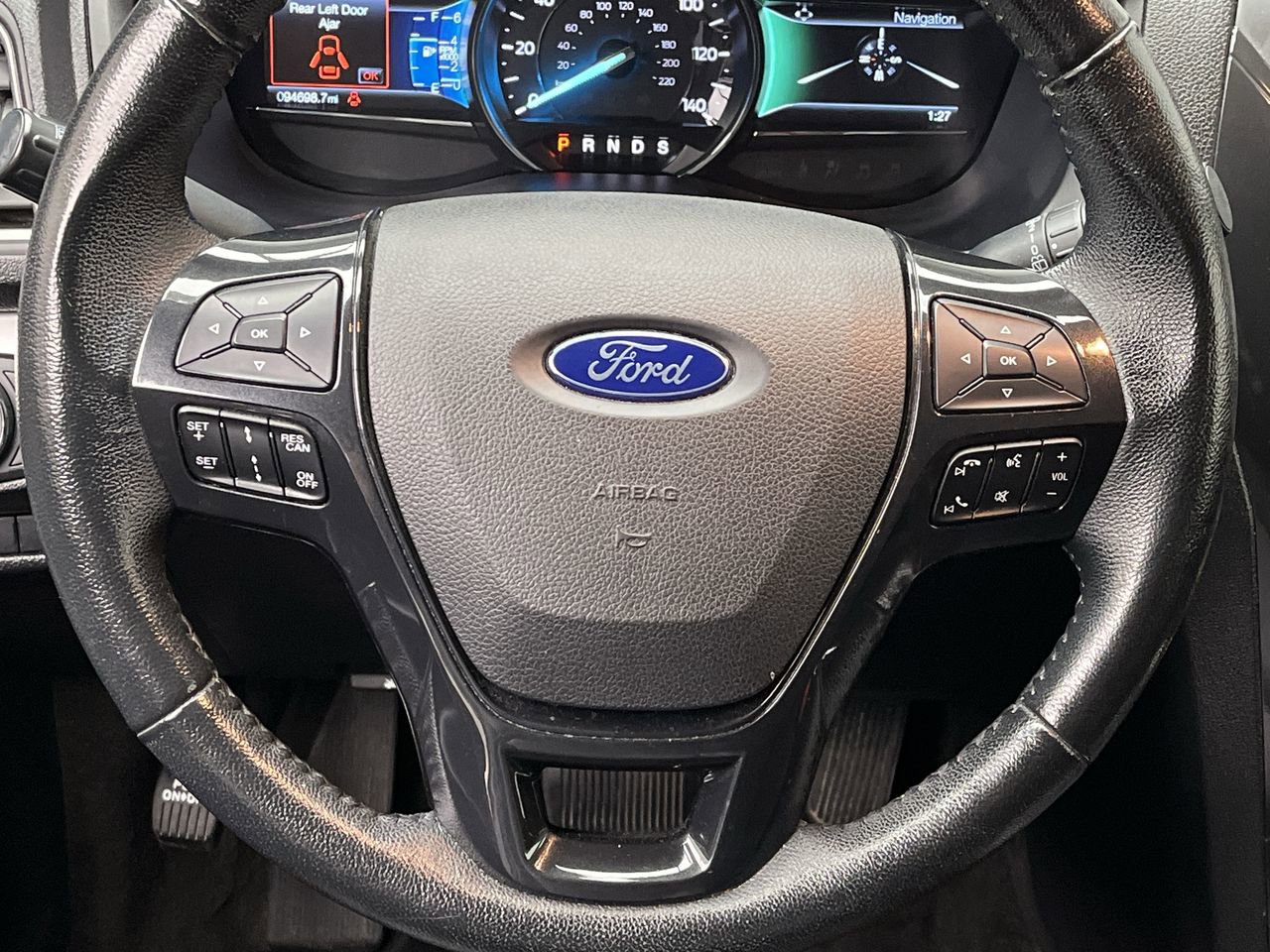 Used 2018 Ford Explorer XLT w/ Equipment Group 202A AWD/4WD image 16