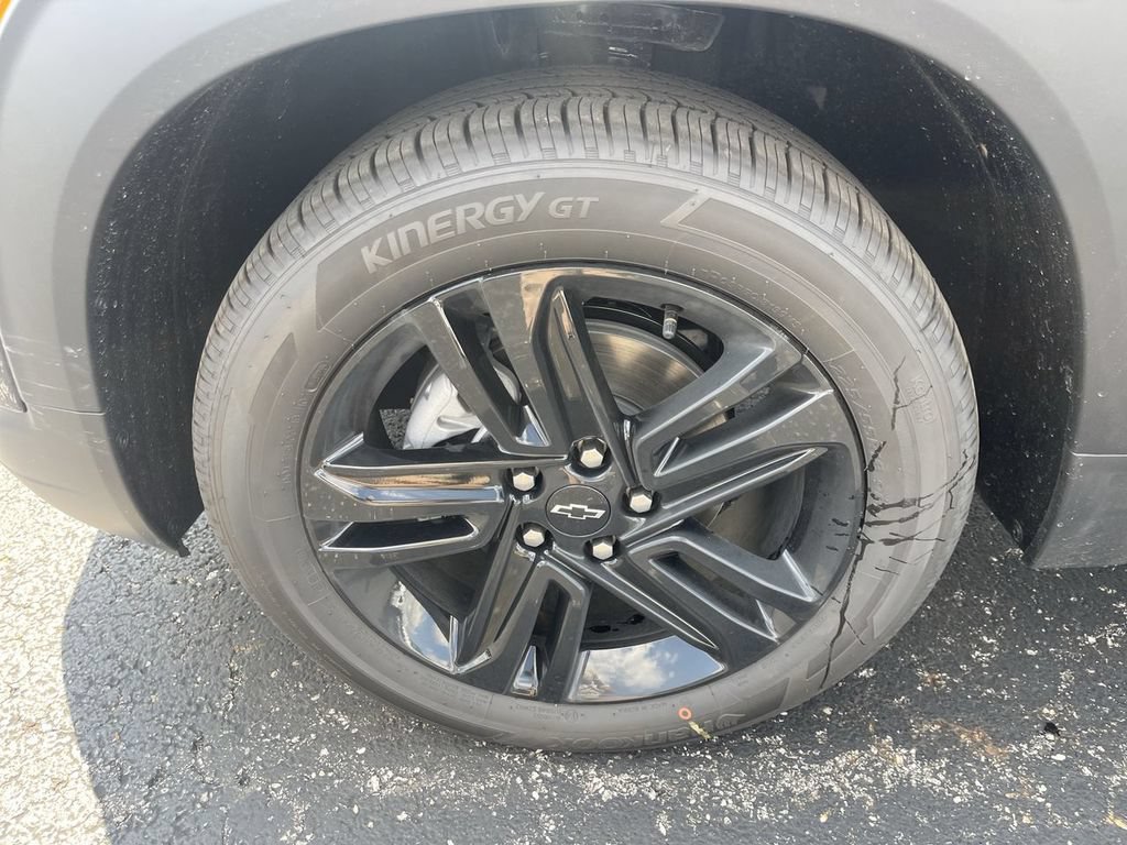 New 2026 Chevrolet TrailBlazer LT w/ Midnight Edition FWD image 10