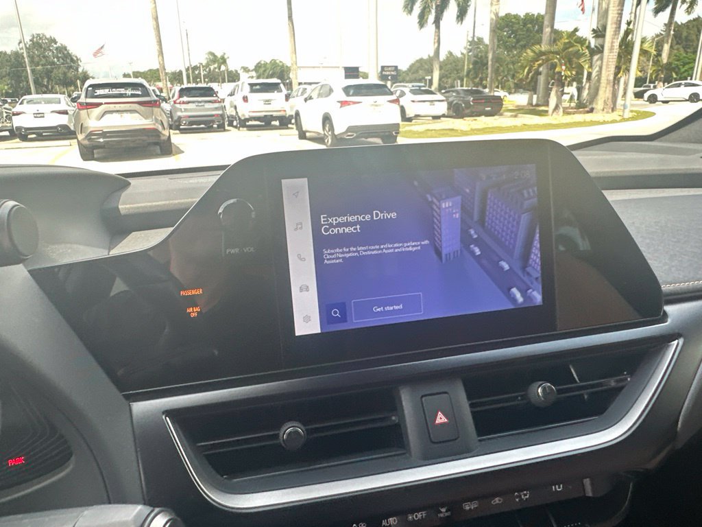 Used 2024 Lexus UX 250h FWD w/ Premium Package image 3