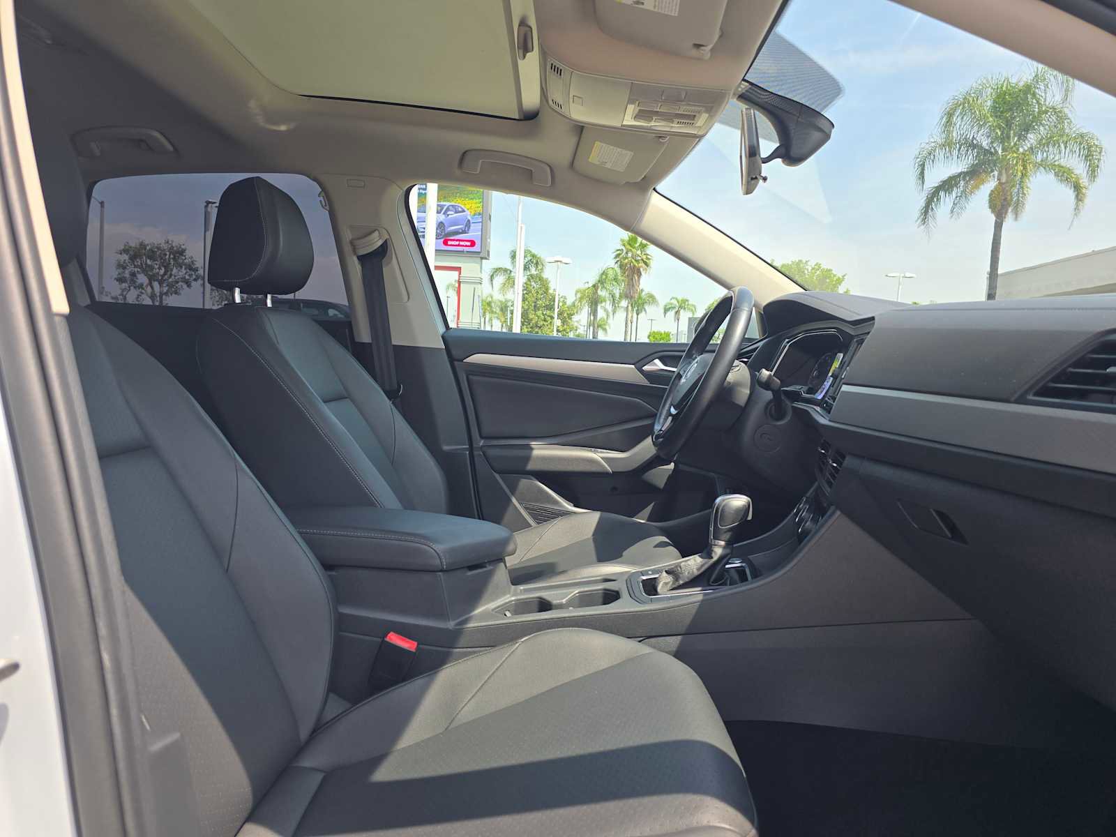 Used 2019 Volkswagen Jetta SE image 11