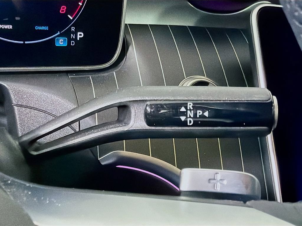 Certified 2025 Mercedes-Benz CLE 300 4MATIC Coupe image 20