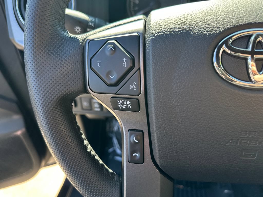 Certified 2023 Toyota Tacoma TRD Off-Road w/ Technology Package AWD/4WD image 19
