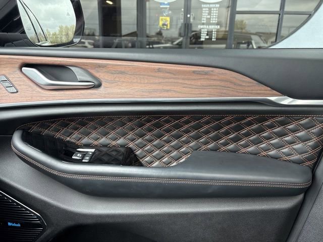 Used 2023 Jeep Grand Cherokee L Summit w/ Advanced Protech Group IV image 24