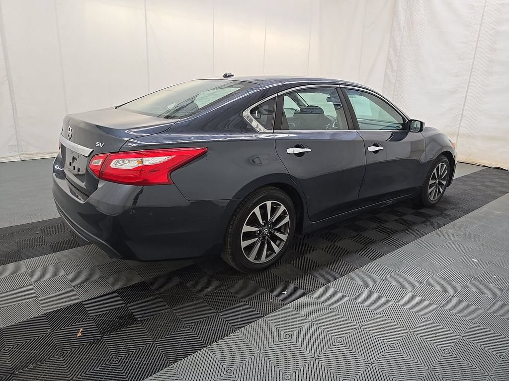 Used 2017 Nissan Altima 2.5 SV FWD image 8