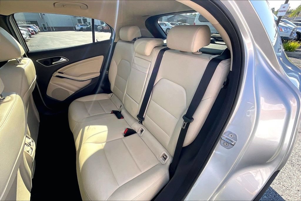 Used 2020 Mercedes-Benz GLA 250 4MATIC image 25