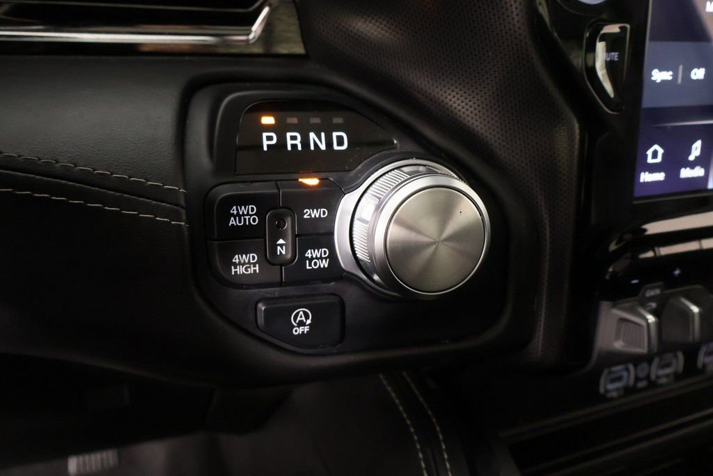 Used 2025 RAM 1500 Limited AWD/4WD image 9