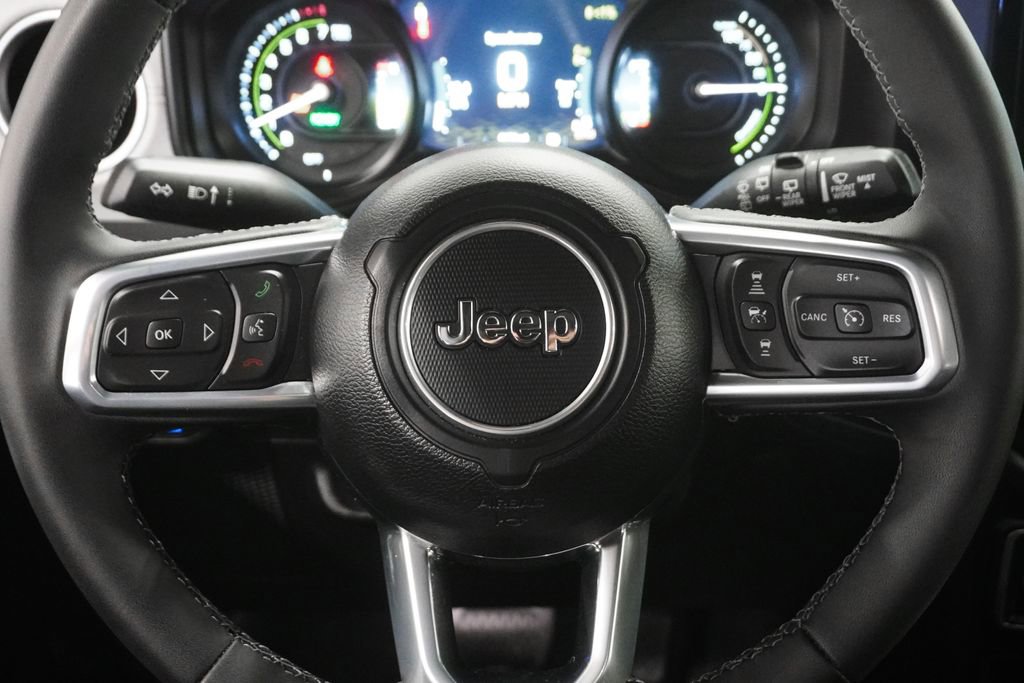 Certified 2025 Jeep Wrangler Unlimited Sahara w/ Safety Group image 23