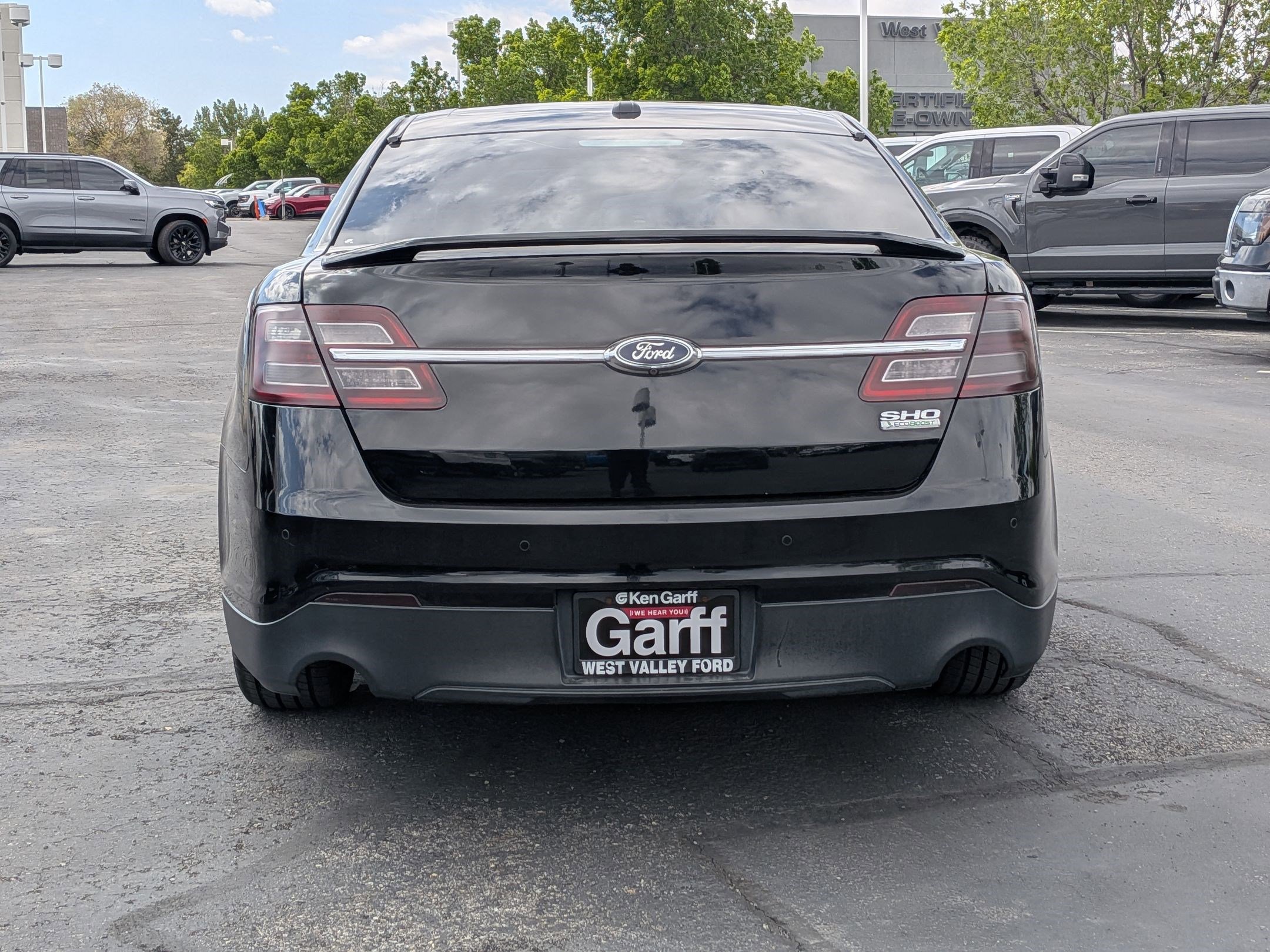 Used 2017 Ford Taurus SHO w/ Sho Performance Package image 5