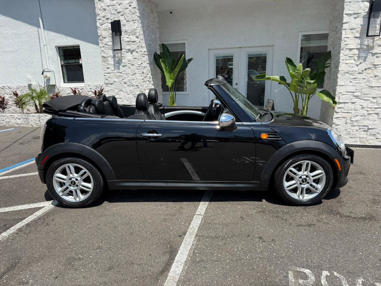 Used 2012 MINI Cooper Convertible FWD image 14