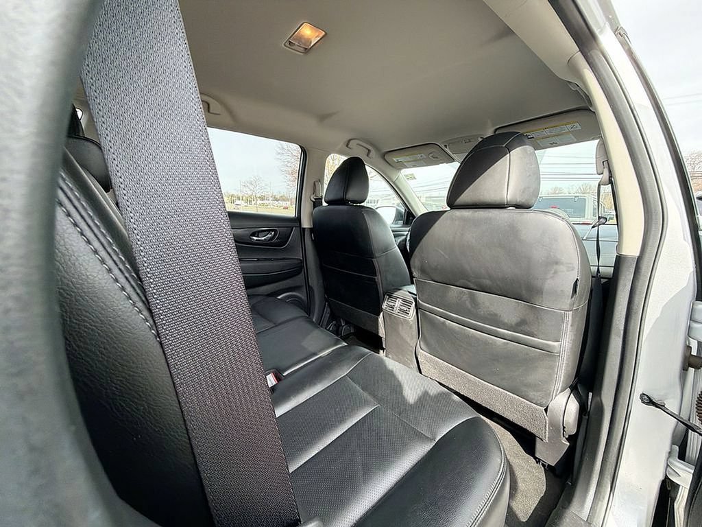 Used 2018 Nissan Rogue SL AWD/4WD image 14