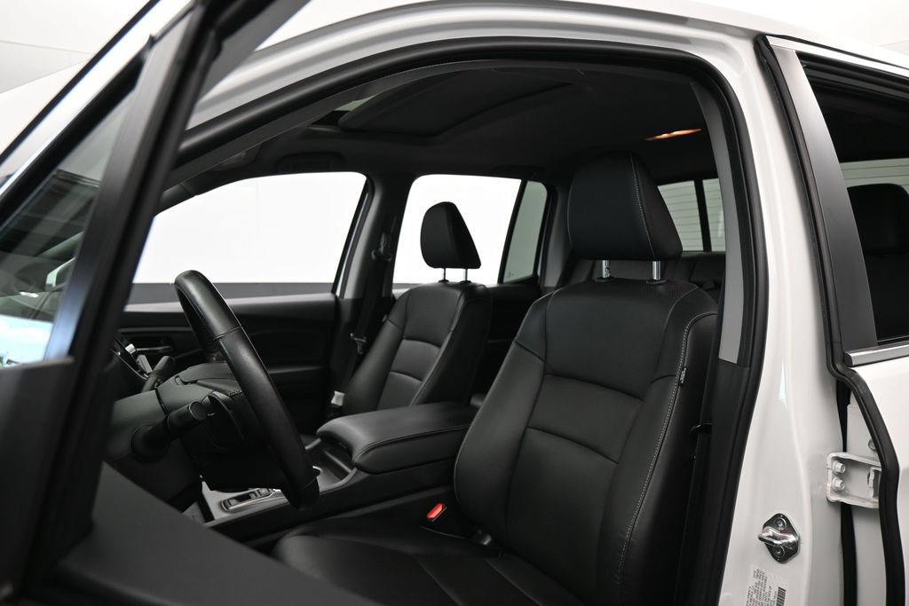 Used 2025 Honda Ridgeline RTL image 10