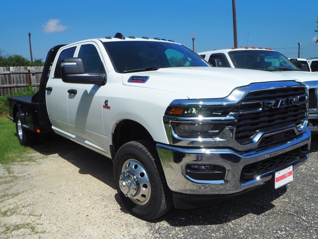 New 2025 RAM 3500 Tradesman w/ Chrome Appearance Group image 8