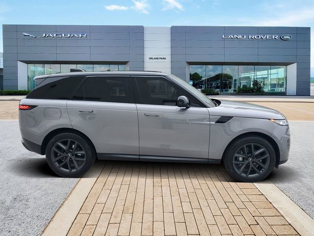 Certified 2024 Land Rover Range Rover Sport SE image 4