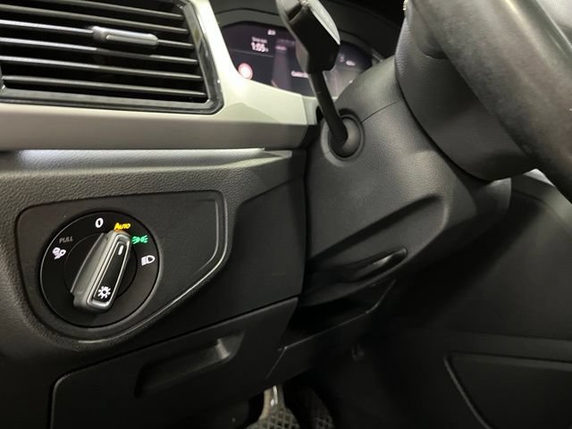Used 2021 Volkswagen Atlas SEL AWD/4WD image 18