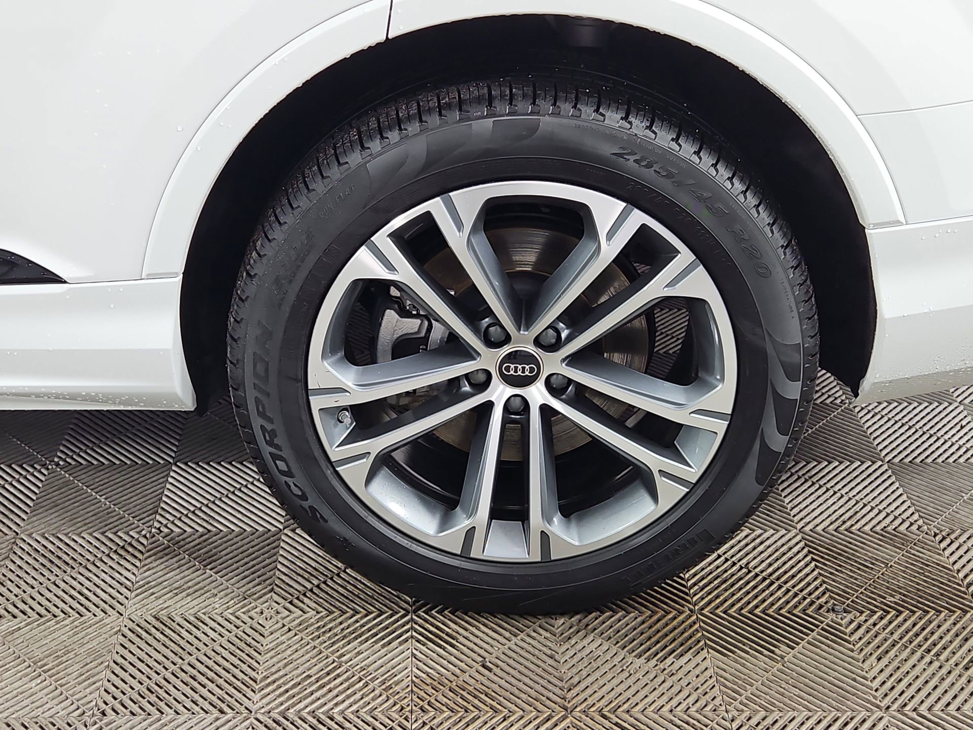 Certified 2025 Audi Q7 2.0T Premium Plus w/ Premium Plus Package image 12