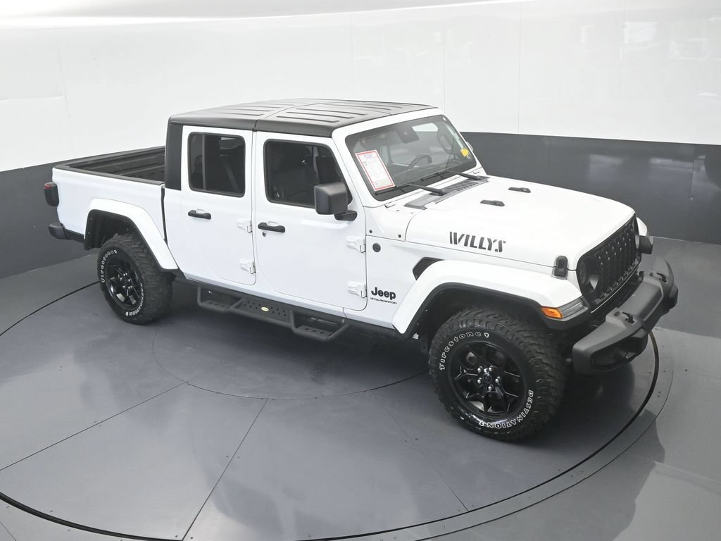Used 2024 Jeep Gladiator Sport AWD/4WD image 47