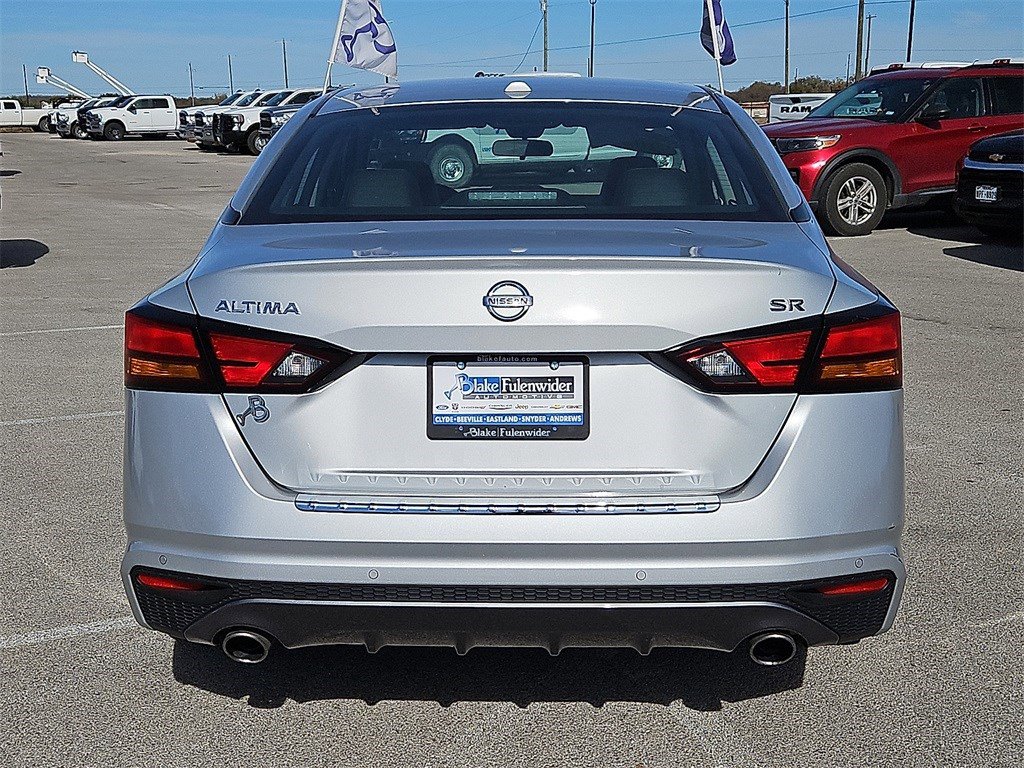 Used 2022 Nissan Altima 2.5 SR image 5