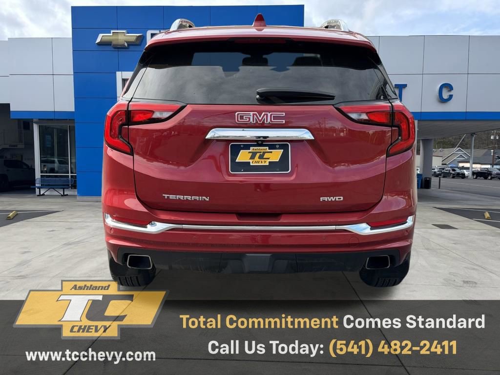 Used 2019 GMC Terrain Denali w/ Advanced Safety Package image 4